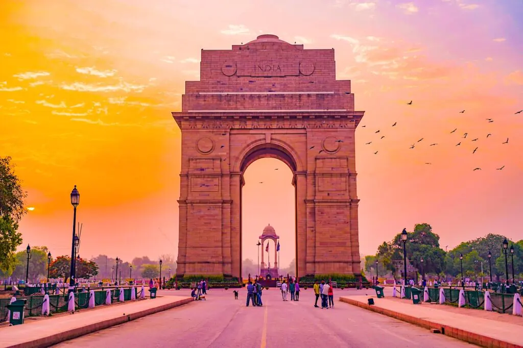 best tour and travel company near me